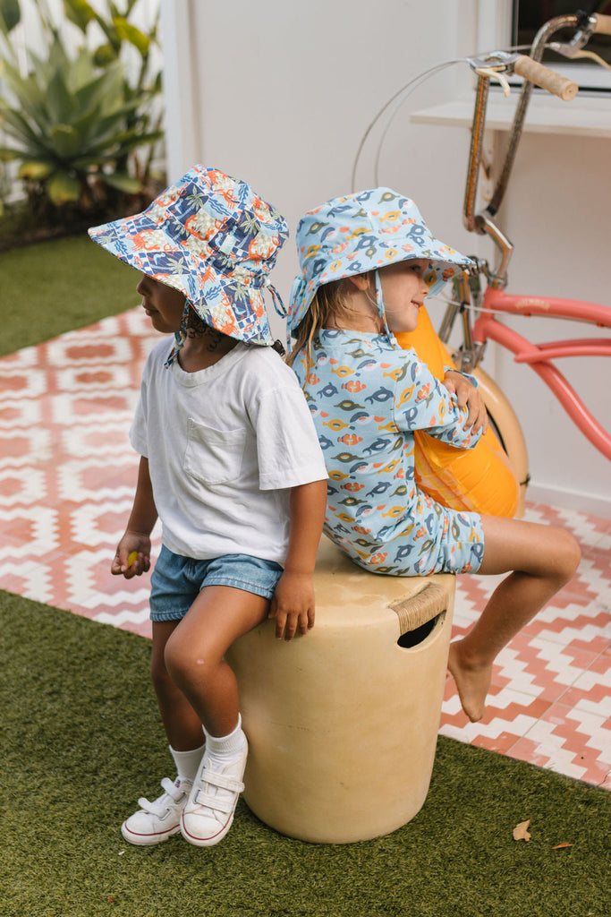 Zip Rashie Top and Shorts | Pool Floats